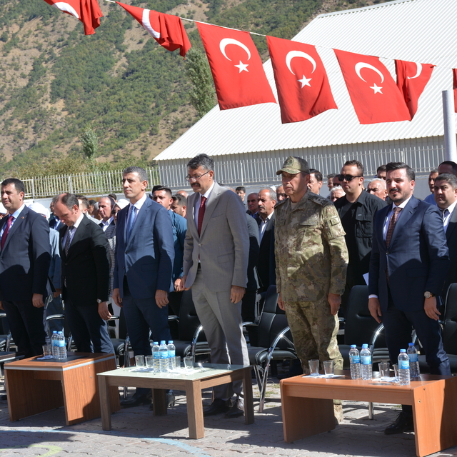 Hakkari'de MÜSİAD tarafından yenilenen köy okulu hizmete açıldı