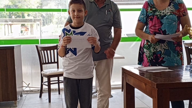 Muğla Büyükşehir Belediyesi sporcuları satranç turnuvasında altın ve gümüş madalya kazandı