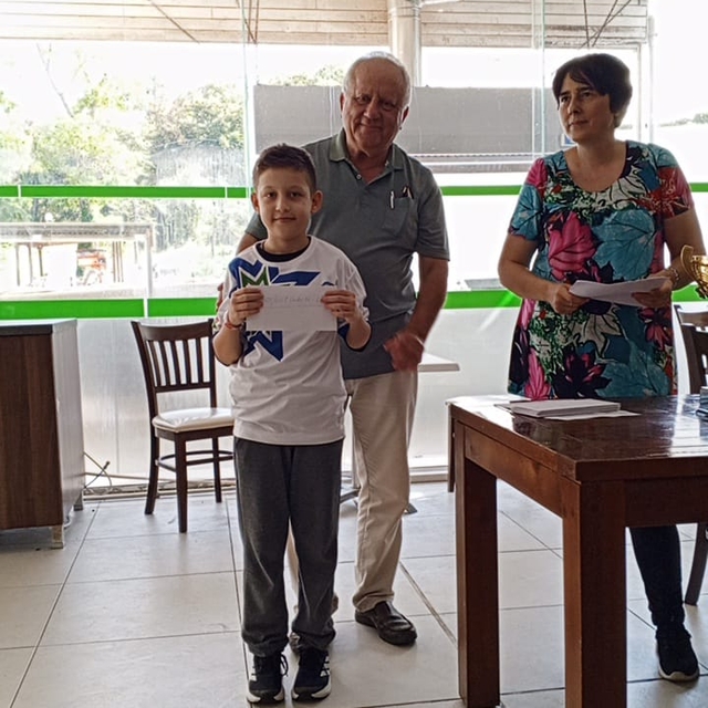 Muğla Büyükşehir Belediyesi sporcuları satranç turnuvasında altın ve gümüş...