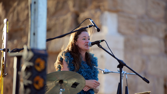 Tralleis Antik Kenti'nde İsveçli topluluk YoJuliet konser verdi