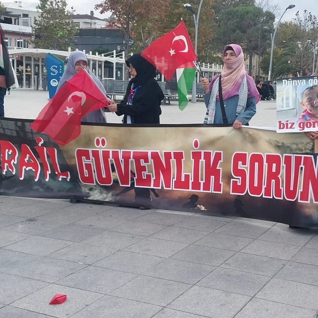 İsrail'in Gazze'ye yönelik saldırıları Sakarya'da protesto edildi