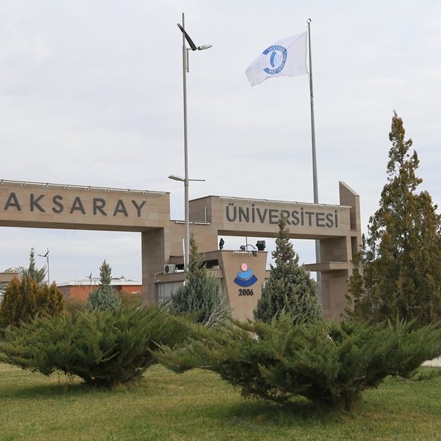 Üniversitenin Fen Bilgisi Öğretmenliği Bölümü'ne bu yıl hiç öğrenci gelmedi