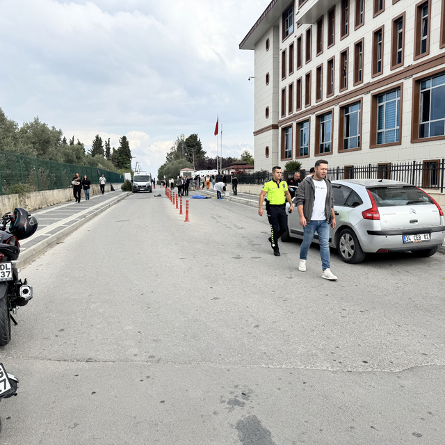 Yalova Adliyesi girişindeki silahlı saldırıda 1 kişi öldü, 1 kişi yaralandı