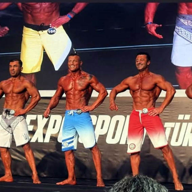 Bolu Emniyet Müdür Yardımcısı, vücut geliştirmede Türkiye şampiyonu oldu