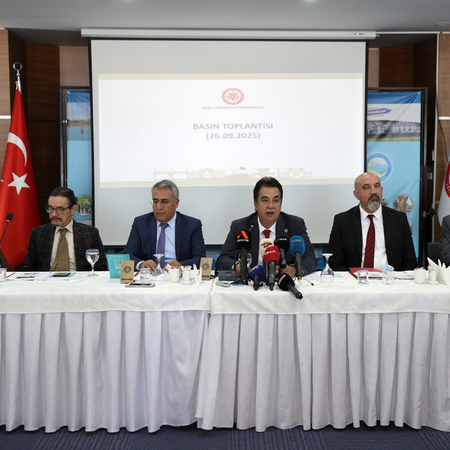 Sivas Cumhuriyet Üniversitesinde KKKA hastalığı nedeniyle bu yıl 10 kişi ha...