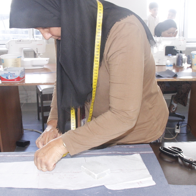 Serik'te "Okulumuzun kıyafetini okulumuzda üretiyoruz" projesi başlatıldı