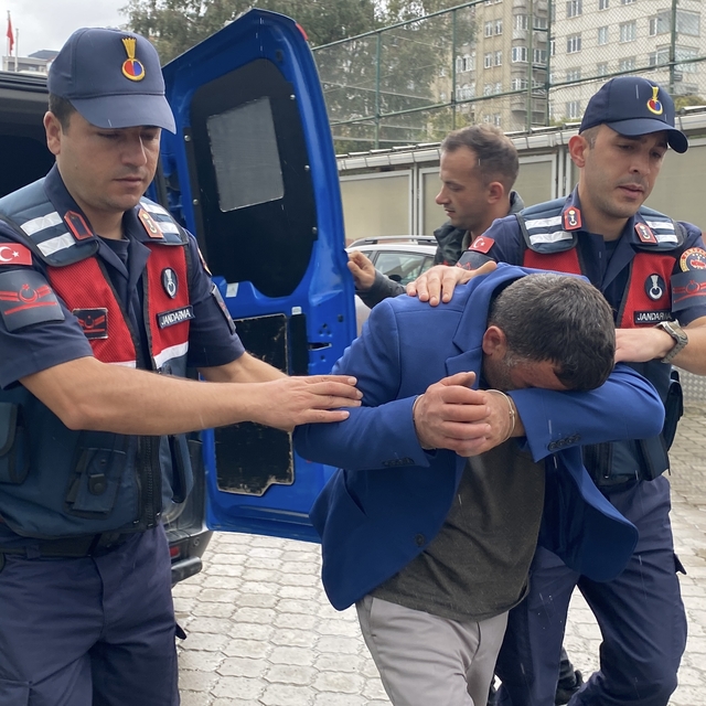 Eşini porselen bardakla başına vurarak öldürdü (2)