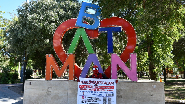 Türkiye'yi gezen "Örümcek Adam" Batman'da