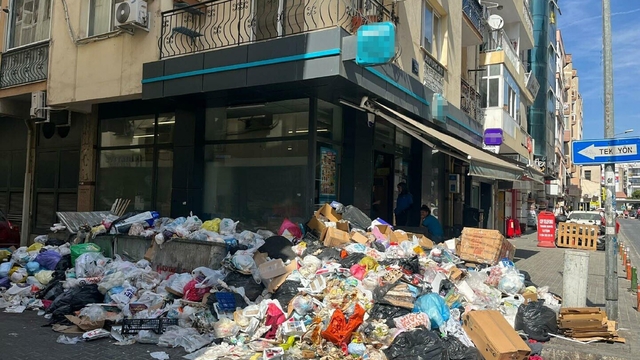 Eylem sona erdi ancak ilçedeki çöpler toplanmadı