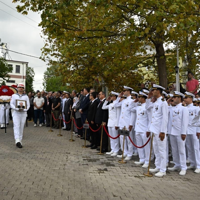 Kocaeli'de Kıbrıs gazisi son yolculuğuna uğurlandı