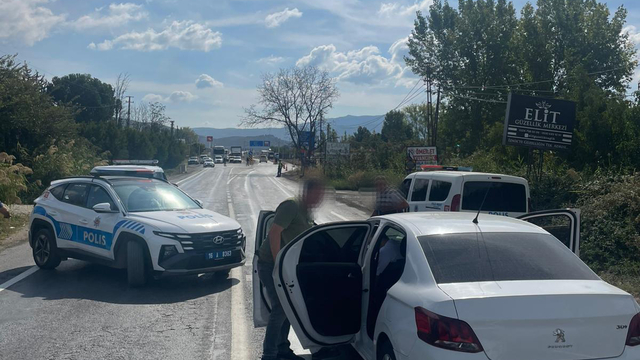 Yalova Adliyesi önünde silahlı saldırı: 1 ölü, 1 yaralı (2)