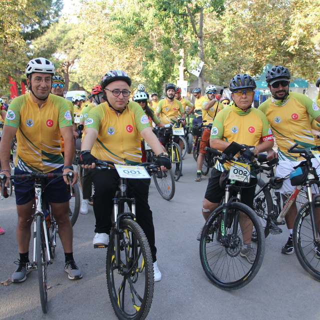Erdemli'de "1. Limon Çiçeği Bisiklet Festivali" başladı