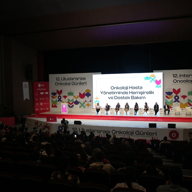 Muş'ta "12. Uluslararası Onkoloji Günleri" etkinliği başladı