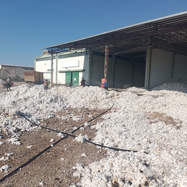 Adana'da çırçır fabrikası deposunda yangın çıktı