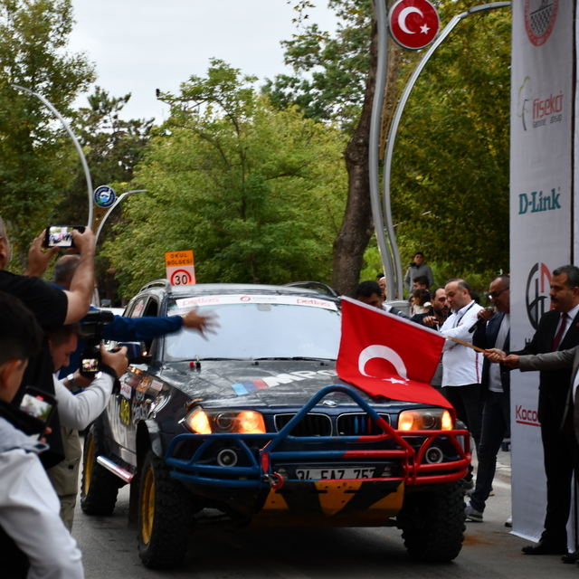 Petlas 2025 Türkiye Offroad Şampiyonası 4. Ayak Vezirköprü Yarışı başladı