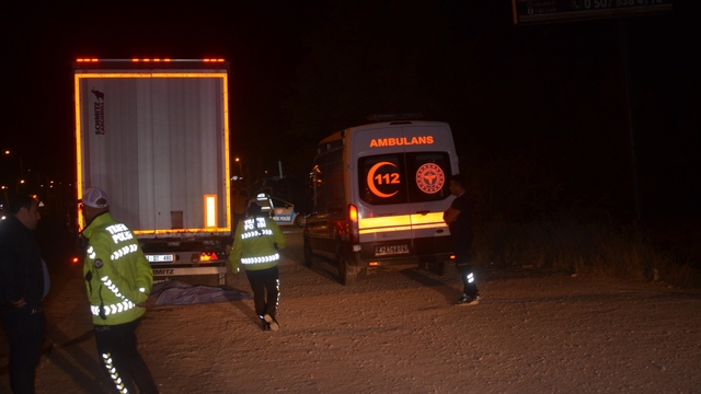 TIR'ın çarptığı yaya öldü