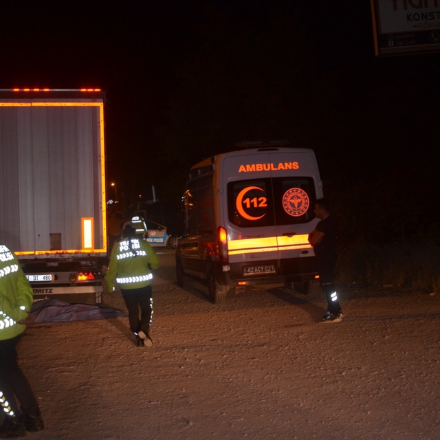 TIR'ın çarptığı yaya öldü