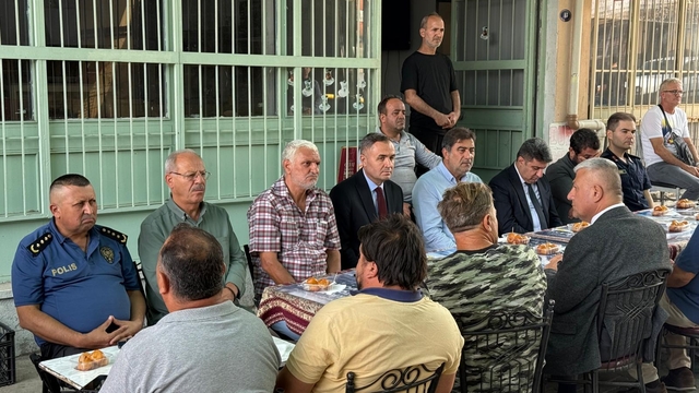 Kemalpaşa'da esnaf ahilik programında buluştu