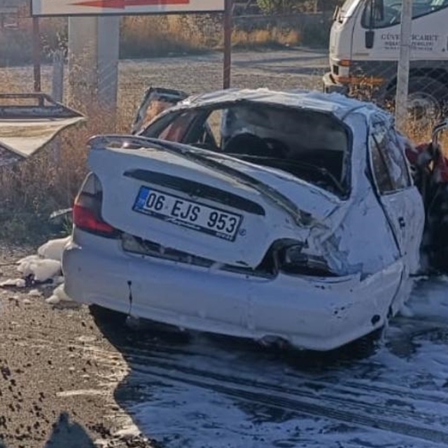 Konya'da otomobil devrildi, 5 kişi yaralandı