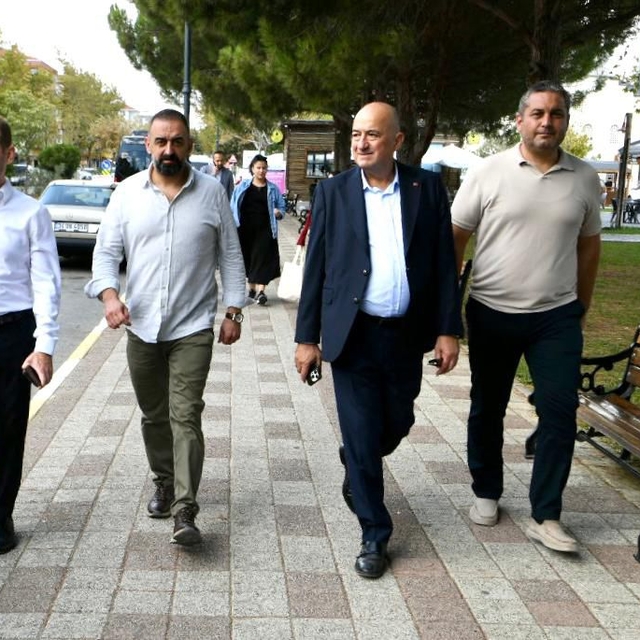 AK Parti Çanakkale Milletvekili Ayhan Gider, Silivri'de vatandaşlarla buluş...