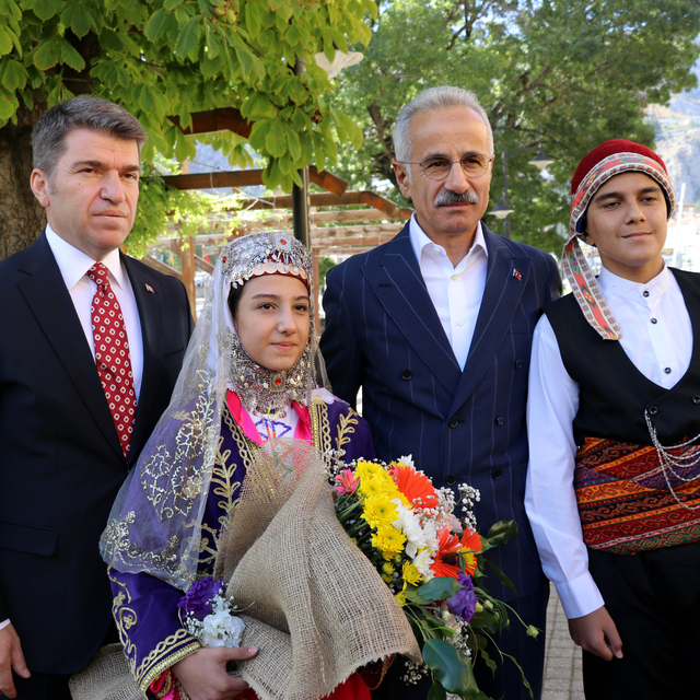 Ulaştırma ve Altyapı Bakanı Uraloğlu, Amasya'da konuştu: