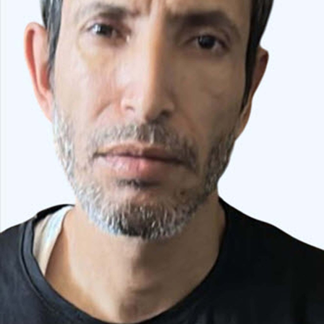 Kadın kıyafetleri giyip hırsızlık yaptı, tutuklandı