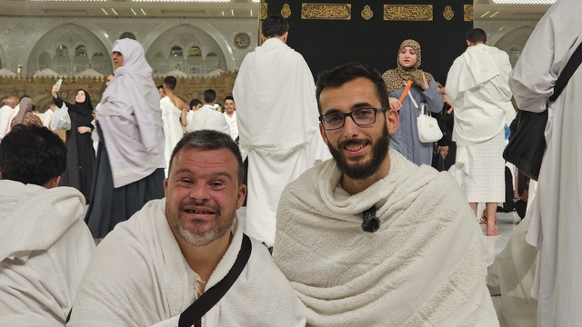 Adana'da görevli imam, Down sendromlu Yavuz'un umre hayalini gerçeğe dönüştürdü