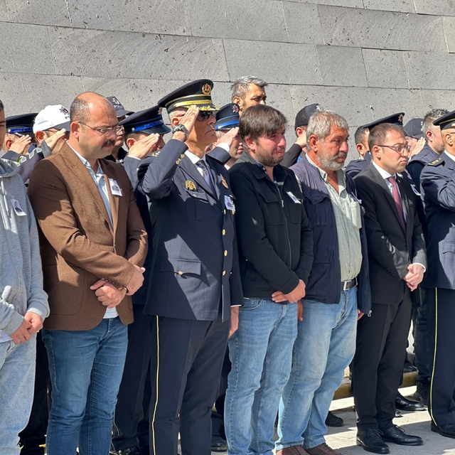 Kastamonu'da trafik kazasında ölen polis okulu öğrencisi son yolculuğuna uğ...