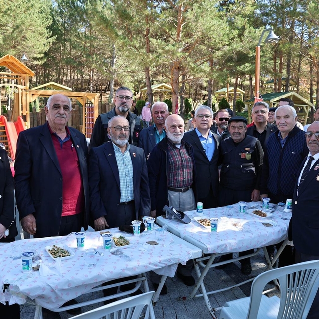 Sivas'ta şehit aileleri ve gaziler piknikte buluştu