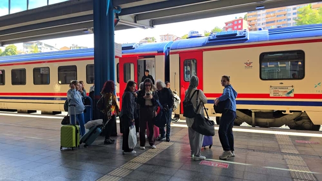 Turistik Karaelmas Ekspresi, Zonguldak'a geldi