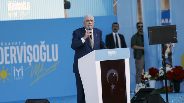 Dervişoğlu, Mersin'de 'Birinci Vazifen' mitingine katıldı