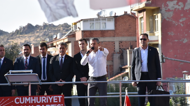 CHP Genel Başkanı Özel, partisinin Afyonkarahisar'daki mitinginde konuştu: