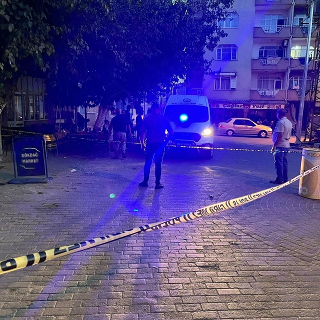 Aydın'da silahlı kavgada olayla ilgisi bulunmayan 2 kişi vuruldu