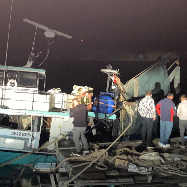 Samsun'da balıkçı teknesinde patlama: 4 yaralı