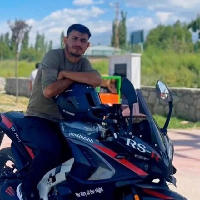 Traktörün römorkuna çarpan motosikletin sürücüsü öldü