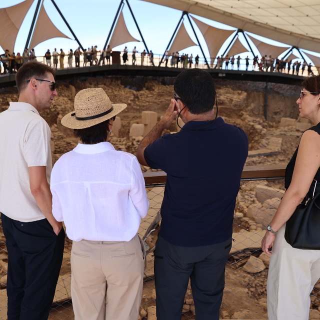 AB Türkiye Delegasyonu Maslahatgüzarı Vilcinskas'tan turistlere Göbeklitepe...