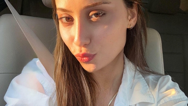 İrem, restoranda yemek yerken yorgun mermi ile bacağından yaralandı