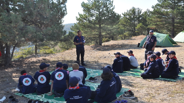 Kütahya'da "İzciler Peygamber Efendimizin İzinde" kampı yapıldı