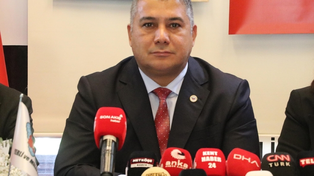 YMP Genel Başkanı Mutlu: O meclis, gazi meclistir; 'gitmem' deme lüksünüz yoktur