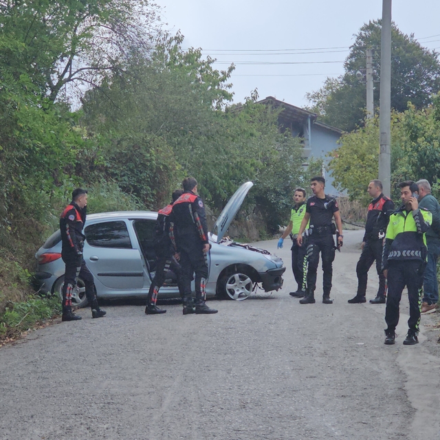 Jandarmadan kaçtı, kaza yapınca yakalandı