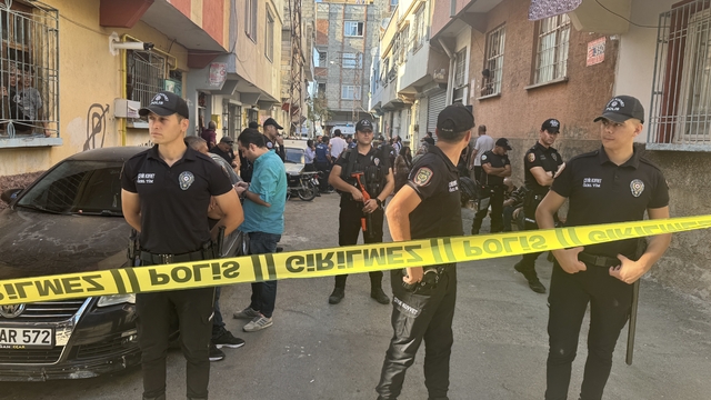 Gaziantep'te bir kişi karısını öldürdükten sonra intihar etti