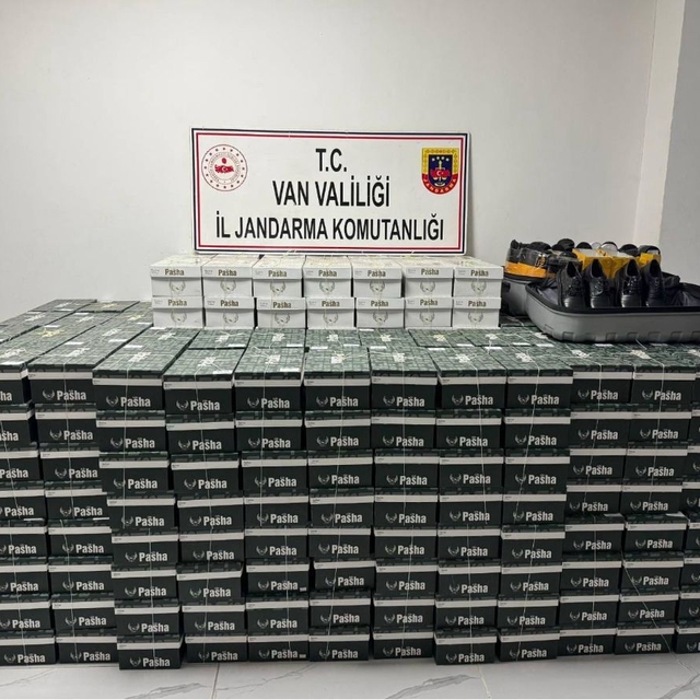 Van'da gümrük kaçağı 799 çift ayakkabı ele geçirildi