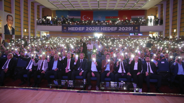 AK Parti Genel Başkan Yardımcısı Zeybekci, Denizli'de konuştu: