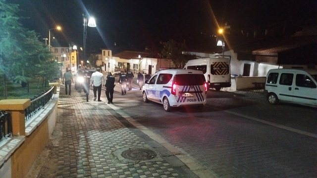 Tokat'ta yürürken sırtına isabet eden mermi ile ağır yaralandı