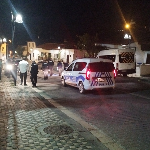 Tokat'ta yürürken sırtına isabet eden mermi ile ağır yaralandı