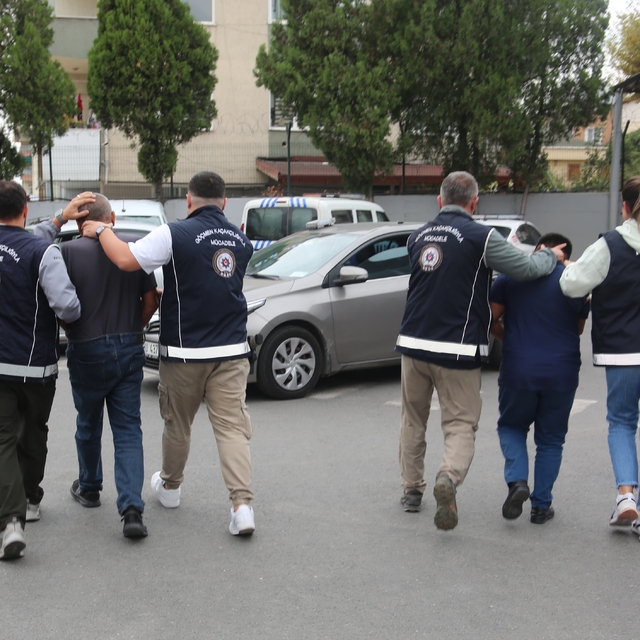 Kocaeli'de göçmen kaçakçılığı operasyonunda 3 kişi tutuklandı