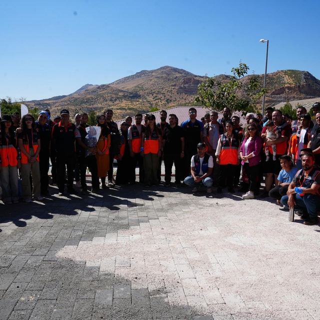 Diyarbakır'da AFAD Gönüllüleri "Dicle Gençlik Kampı"nda buluştu