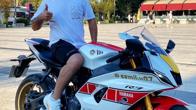 Antalya'da devrilen motosikletin sürücüsü öldü