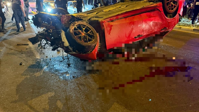 Hatay'da otomobil, kaldırımdaki yayalara çarptı: 3 ölü, 3 yaralı