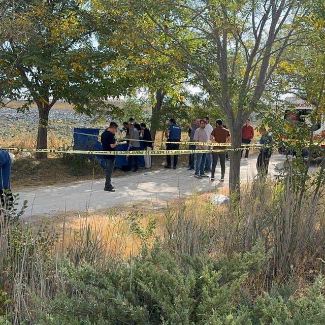 Konya'da yol kenarında erkek cesedi bulundu